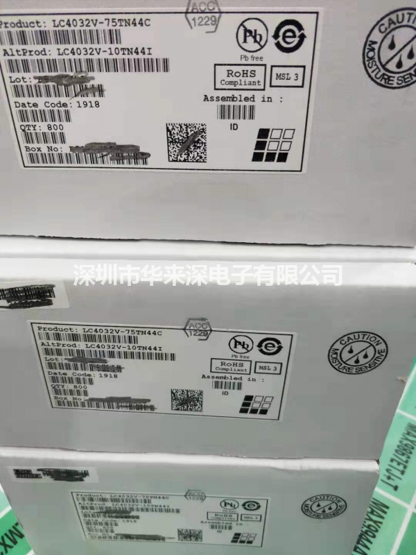 LC4032V-75TN44C